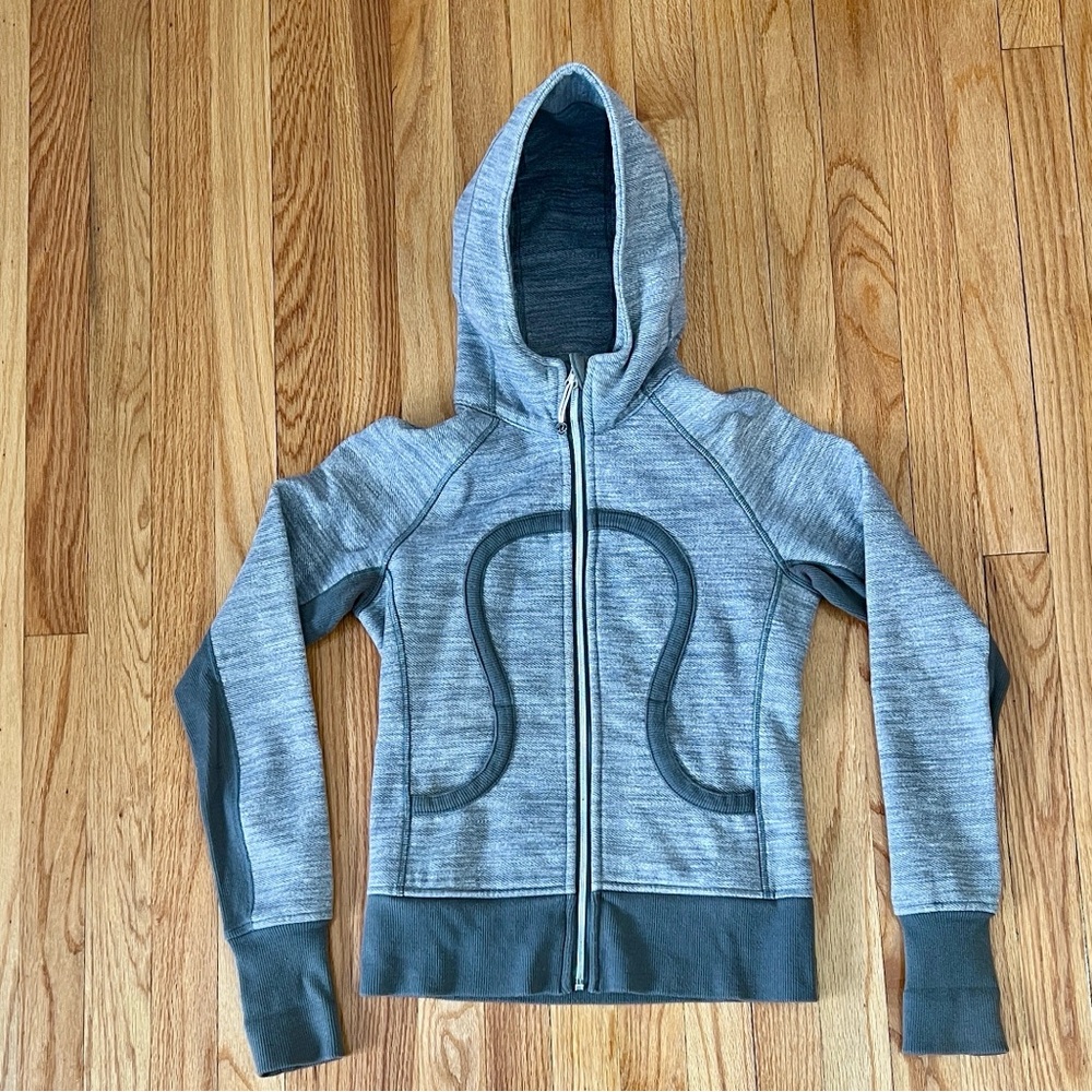Lululemon Scuba full zip hoodie grey color women’s size 2